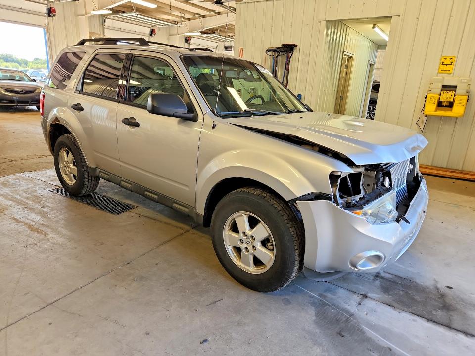 Photo 4 from auction – 2012 FORD ESCAPE with VIN 1FMCU9DG6CKB47487