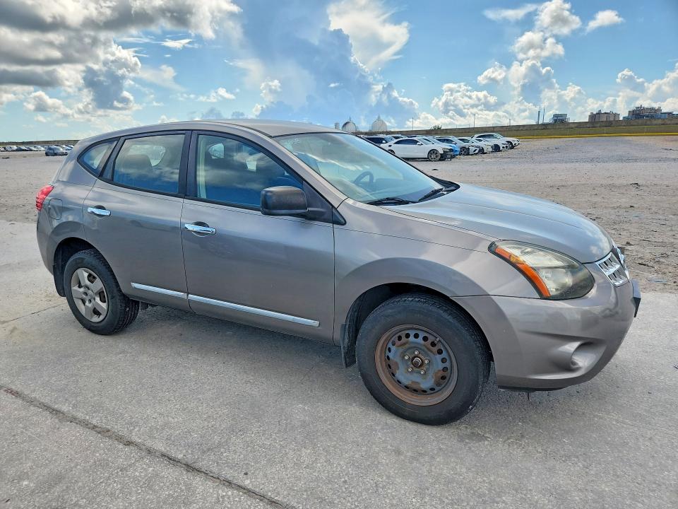 Photo 4 from auction – 2014 NISSAN ROGUE SELECT with VIN JN8AS5MT0EW617696