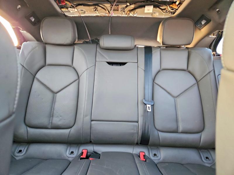 Photo 10 from auction – 2019 PORSCHE MACAN with VIN WP1AB2A57KLB31205