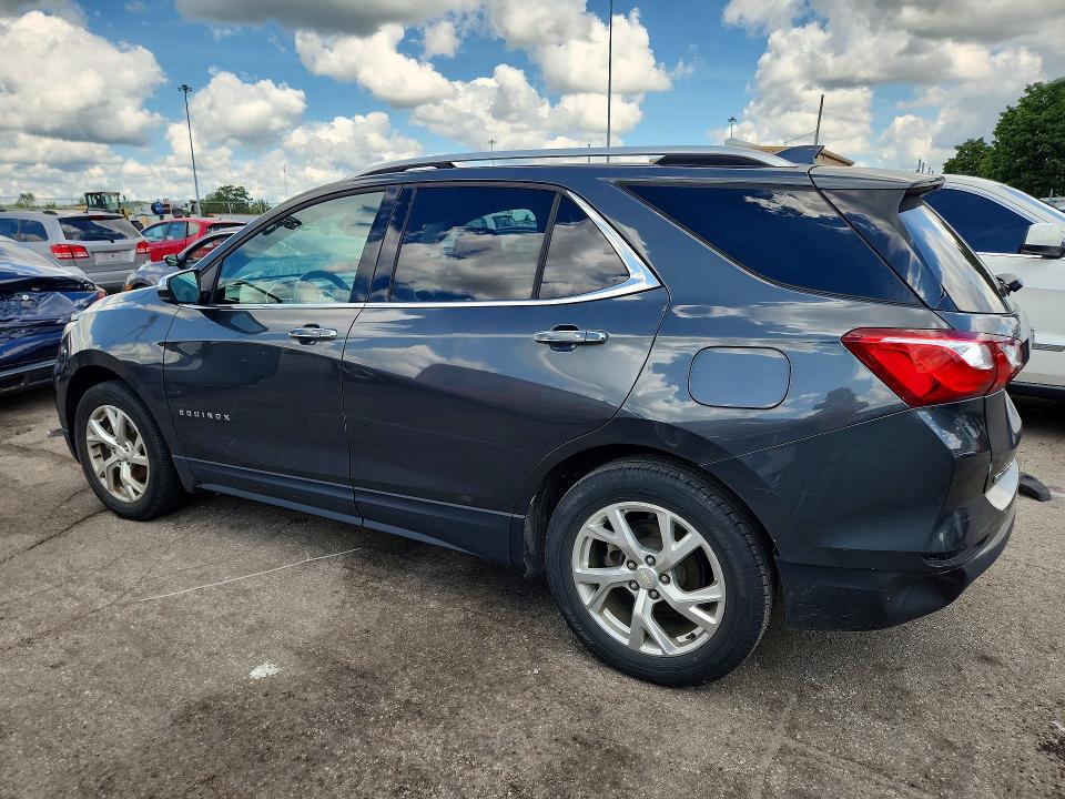 Photo 2 from auction – 2018 CHEVROLET EQUINOX with VIN 2GNAXMEV2J6292309