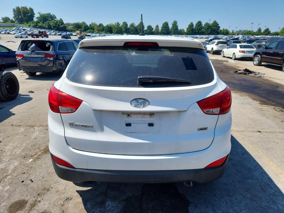 Photo 6 from auction – 2014 HYUNDAI TUCSON with VIN KM8JTCAF9EU950188
