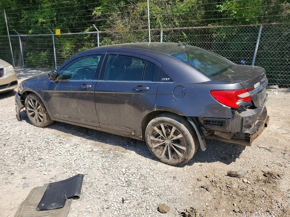 Photo 2 from auction – 2014 CHRYSLER 200 with VIN 1C3CCBBG9EN187019