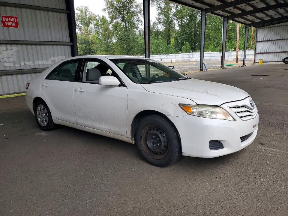 Photo 4 from auction – 2011 TOYOTA CAMRY with VIN 4T4BF3EK2BR174216