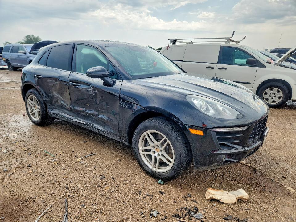 Photo 4 from auction – 2017 PORSCHE MACAN with VIN WP1AA2A54HLB81166