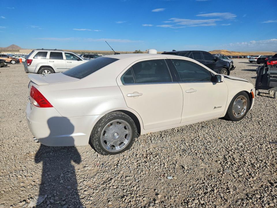 Photo 3 from auction – 2010 MERCURY MILAN with VIN 3MEDM0L39AR661991