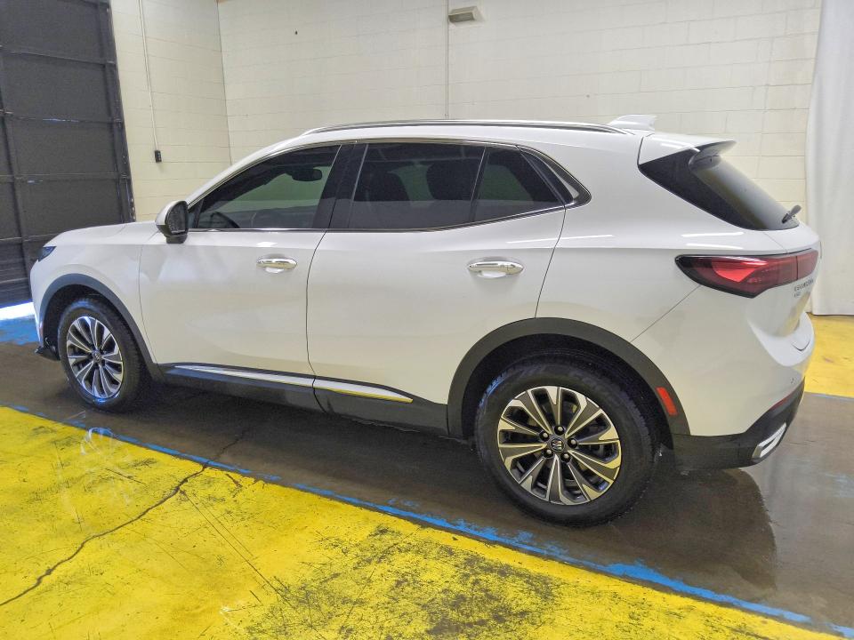 Photo 2 from auction – 2024 BUICK ENVISION with VIN LRBFZME40RD065289