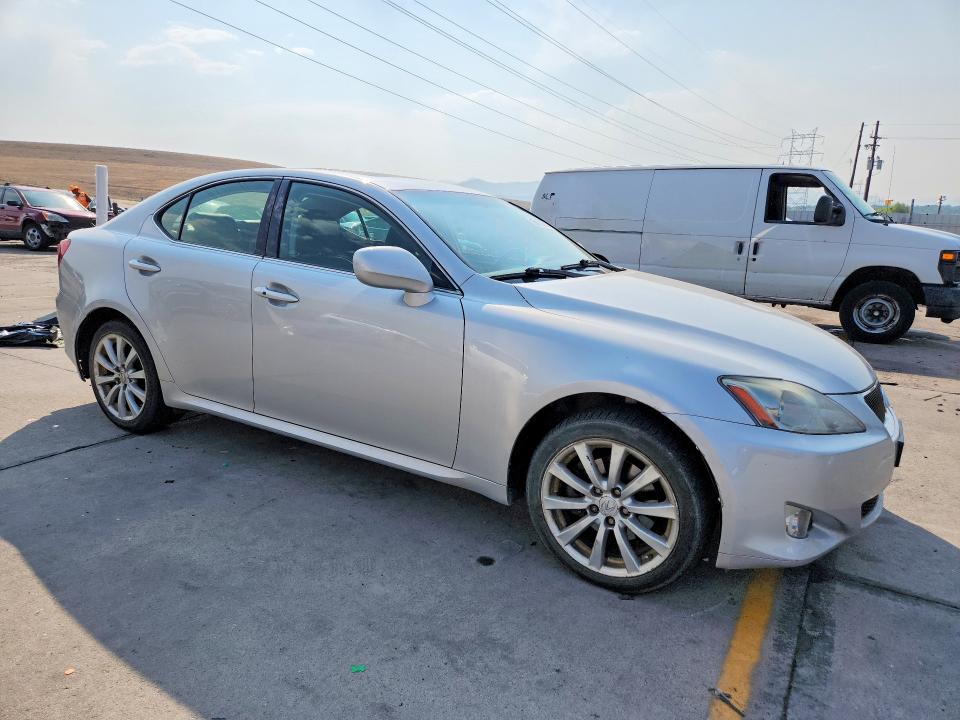 Photo 4 from auction – 2006 LEXUS IS with VIN JTHCK262865007736