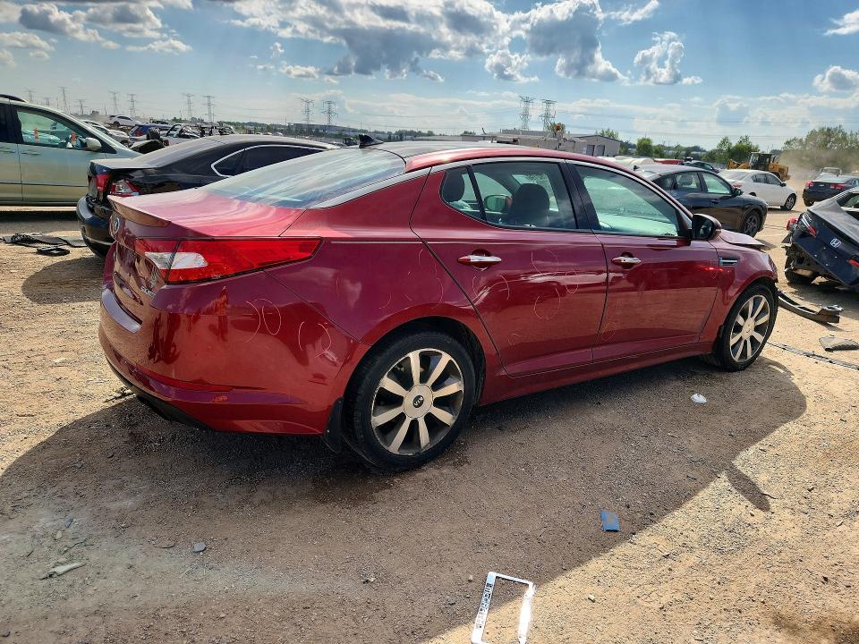 Photo 3 from auction – 2013 KIA OPTIMA with VIN 5XXGR4A68DG136363