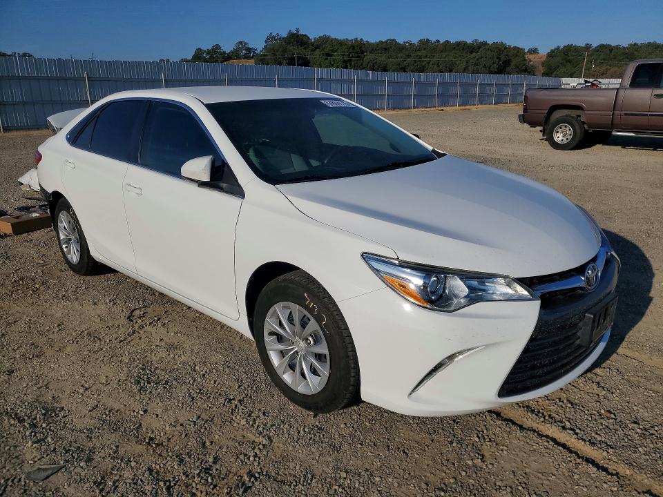 Photo 4 from auction – 2016 TOYOTA CAMRY with VIN 4T4BF1FK2GR570110