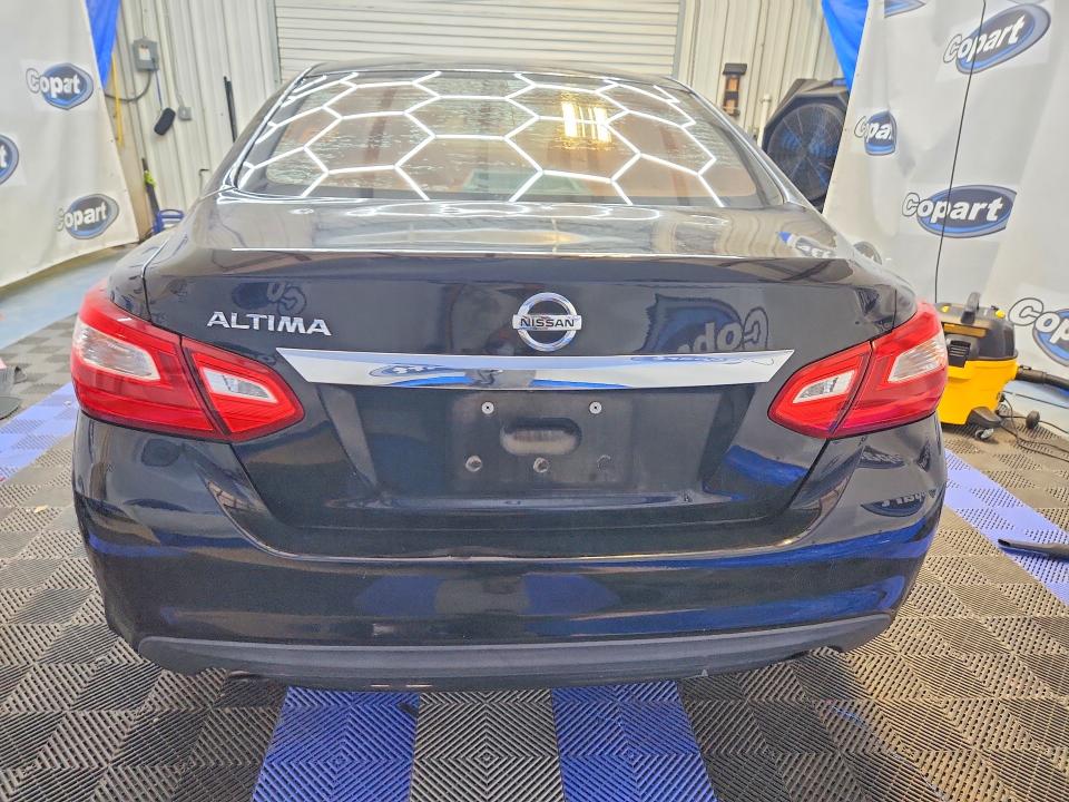 Photo 6 from auction – 2017 NISSAN ALTIMA with VIN 1N4AL3AP1HC266586
