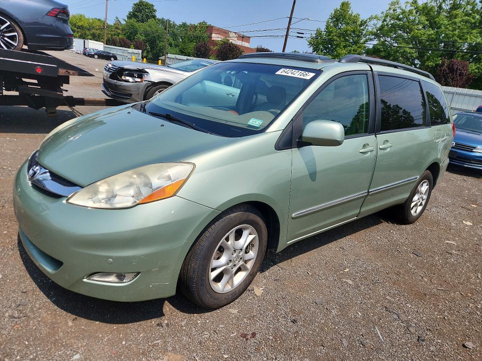TOYOTA SIENNA 2006 with VIN 5TDBA22C96S075326 - Photo from auction