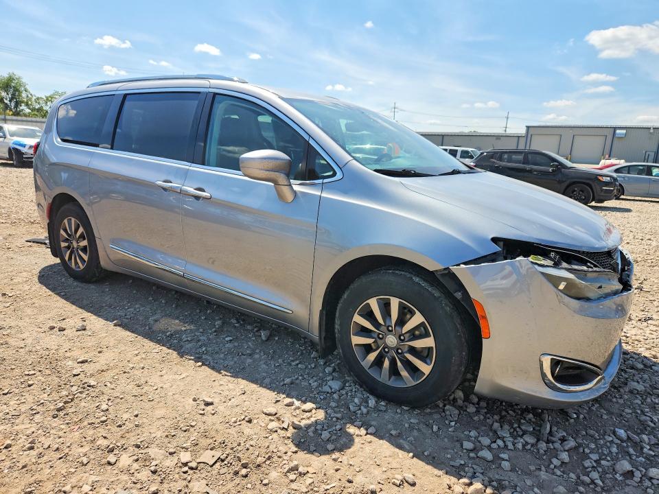 Photo 4 from auction – 2019 CHRYSLER PACIFICA with VIN 2C4RC1EG4KR594336