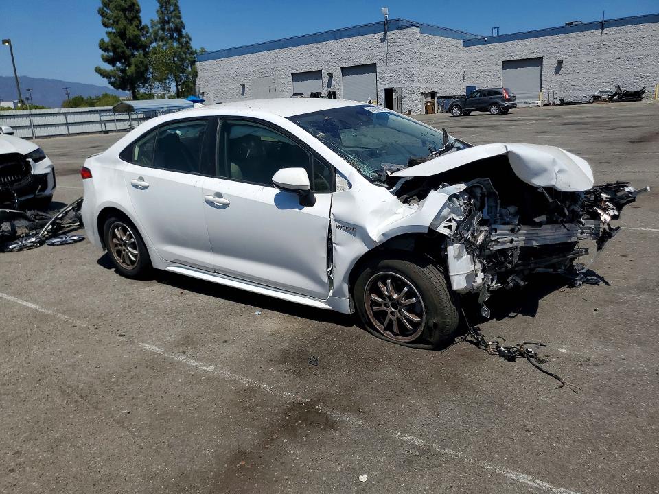 Zdjęcie 4 z aukcji – 2021 TOYOTA COROLLA z VIN JTDEAMDE5MJ015304