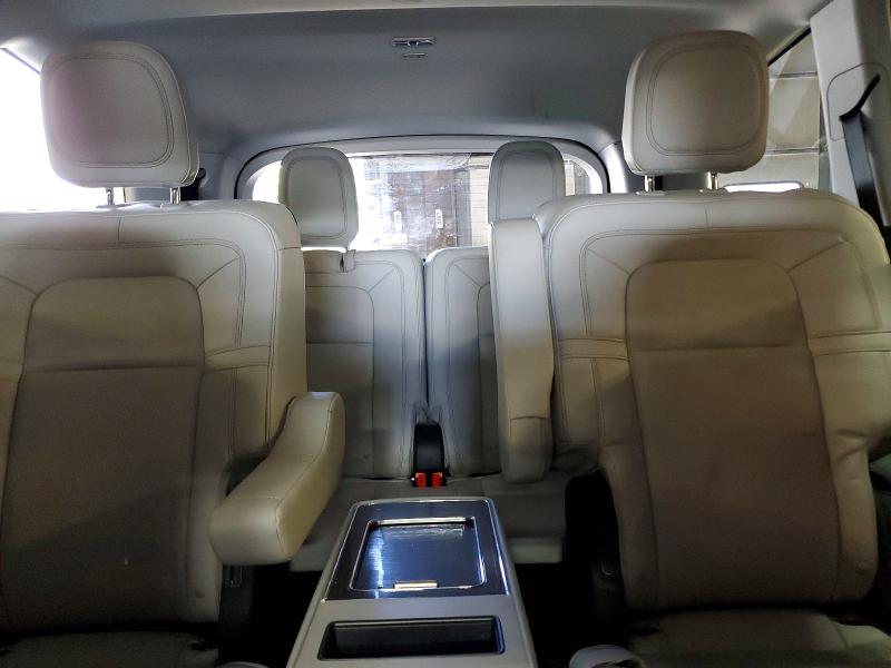 Photo 10 from auction – 2025 LINCOLN AVIATOR with VIN 5LM5J7XC3SGL20427