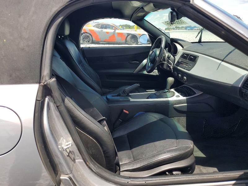 Photo 10 from auction – 2007 BMW Z4 with VIN 4USBU53597LX03472