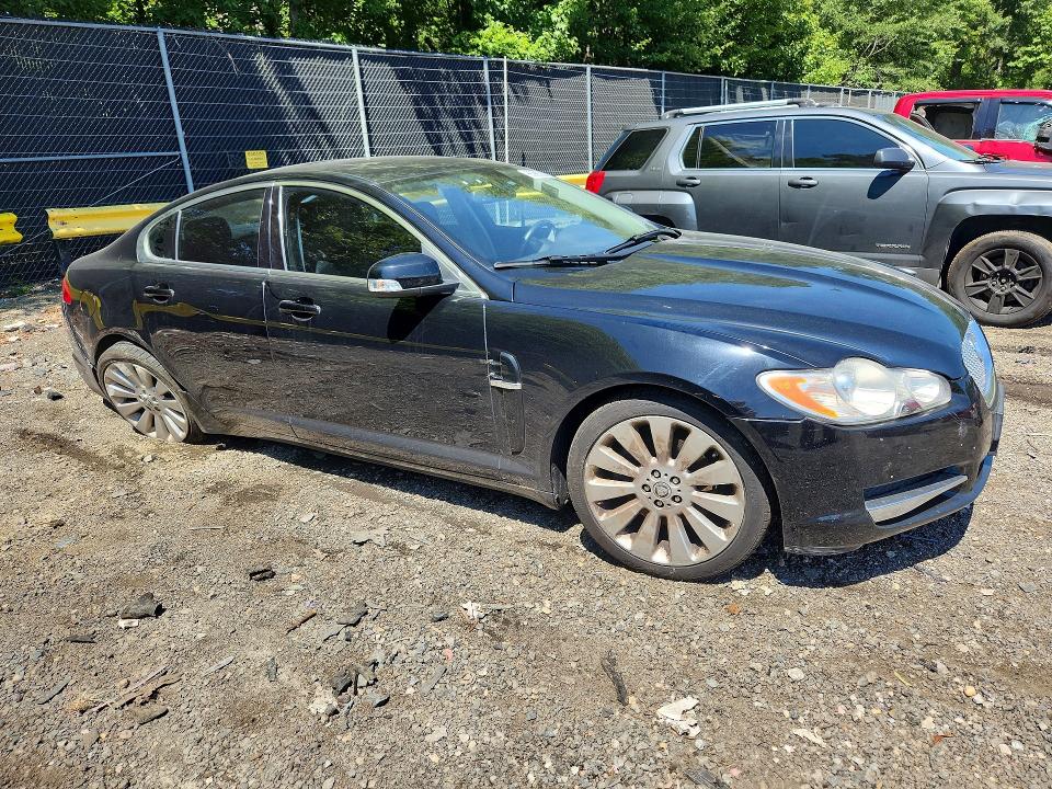 Photo 4 from auction – 2009 JAGUAR XF with VIN SAJWA05B09HR22964