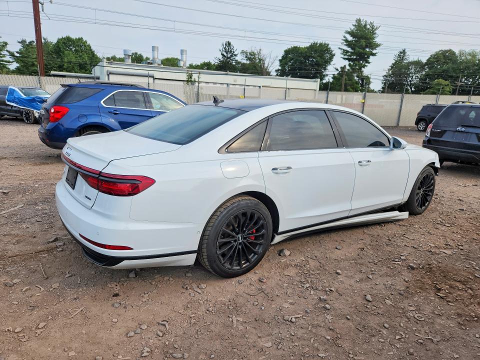 Photo 3 from auction – 2019 AUDI A8 with VIN WAU8DAF86KN011291