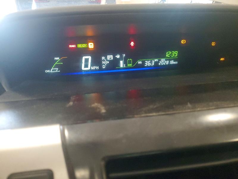 Photo 9 from auction – 2012 TOYOTA PRIUS V with VIN JTDZN3EU7C3037099