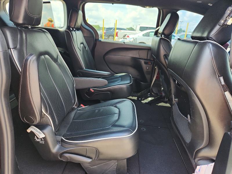 Photo 11 from auction – 2018 CHRYSLER PACIFICA with VIN 2C4RC1GG7JR354175