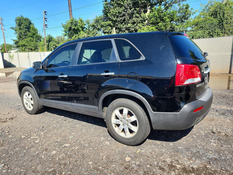 Zdjęcie 2 z aukcji – 2012 KIA SORENTO z VIN 5XYKT4A19CG215728
