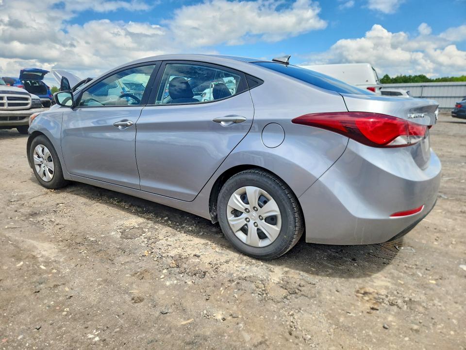 Photo 2 from auction – 2016 HYUNDAI ELANTRA with VIN 5NPDH4AE2GH782987