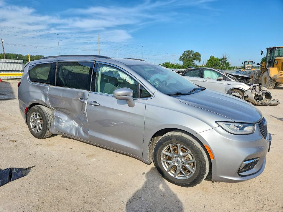 Photo 4 from auction – 2021 CHRYSLER PACIFICA with VIN 2C4RC1FG6MR511619