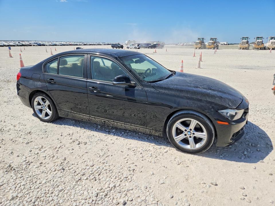 Photo 4 from auction – 2014 BMW 320 with VIN WBA3B1G5XENS81231