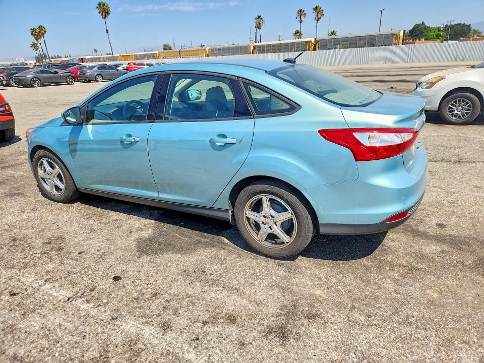 Photo 2 from auction – 2012 FORD FOCUS with VIN 1FAHP3F2XCL319973