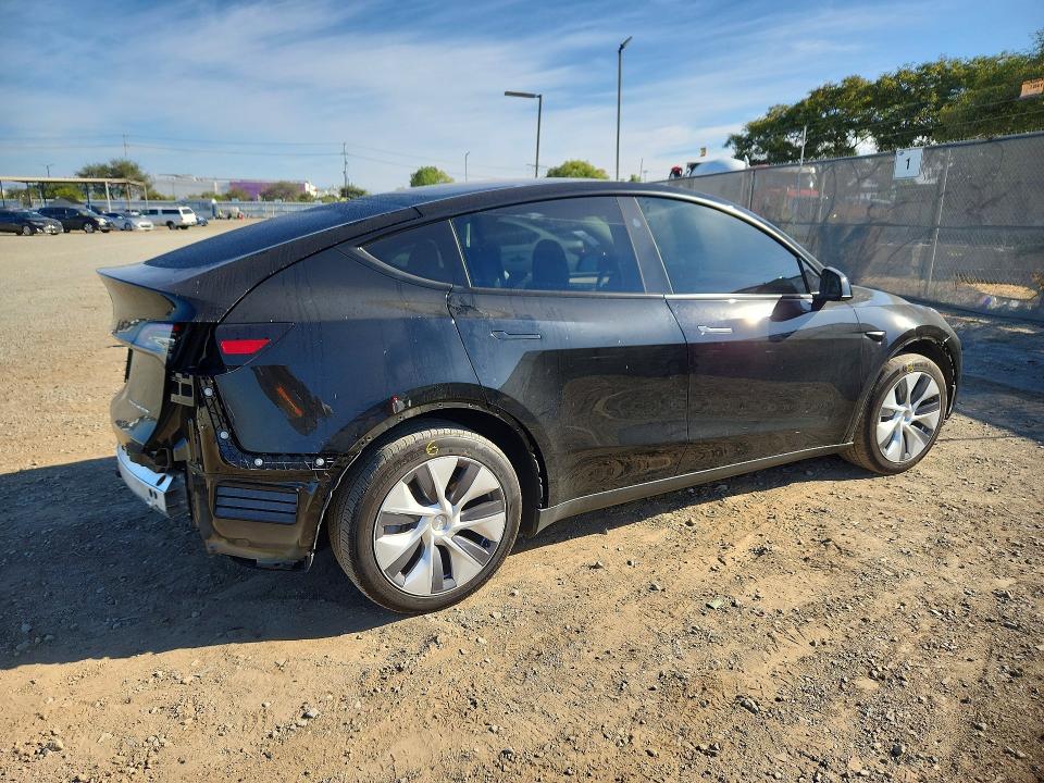 Photo 3 from auction – 2023 TESLA MODEL Y with VIN 7SAYGDEEXPA151286