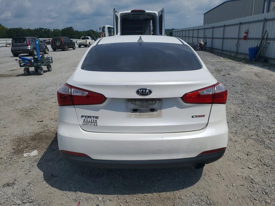 Photo 6 from auction – 2016 KIA FORTE with VIN KNAFX4A82G5545466