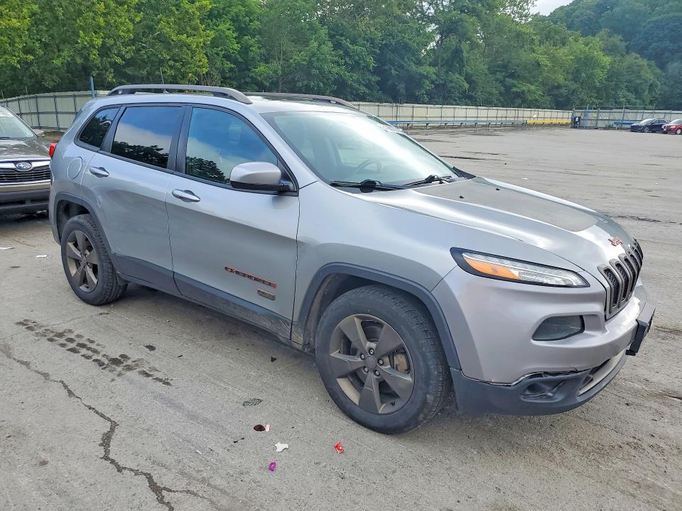 Фото 4 с аукциона – 2016 JEEP CHEROKEE с VIN 1C4PJMCS5GW289660