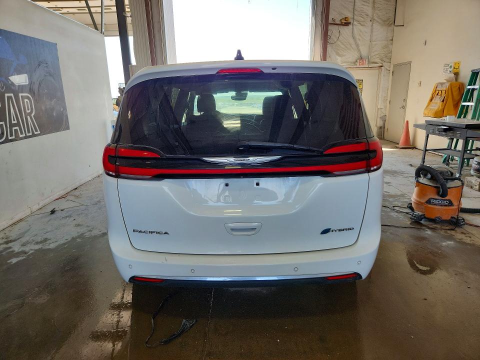 Photo 6 from auction – 2023 CHRYSLER PACIFICA with VIN 2C4RC1L75PR611607
