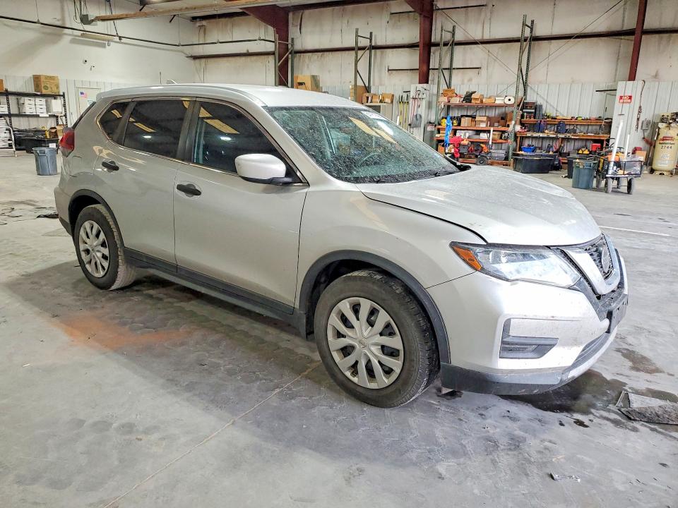Photo 4 from auction – 2018 NISSAN ROGUE with VIN 5N1AT2MT5JC763106