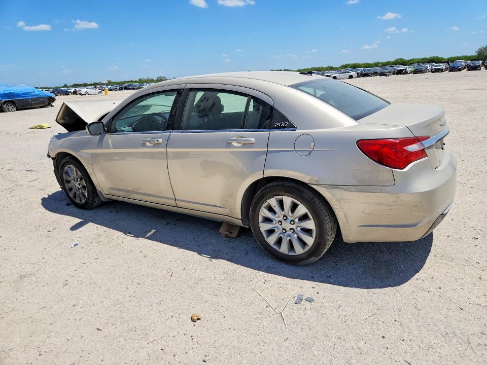 Photo 2 from auction – 2013 CHRYSLER 200 with VIN 1C3CCBAB8DN618745