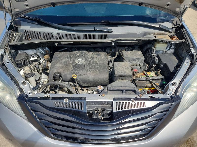 Photo 12 from auction – 2017 TOYOTA SIENNA with VIN 5TDZZ3DC7HS838750
