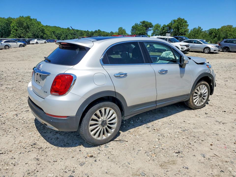 Photo 3 from auction – 2016 FIAT 500X with VIN ZFBCFYDT6GP385034