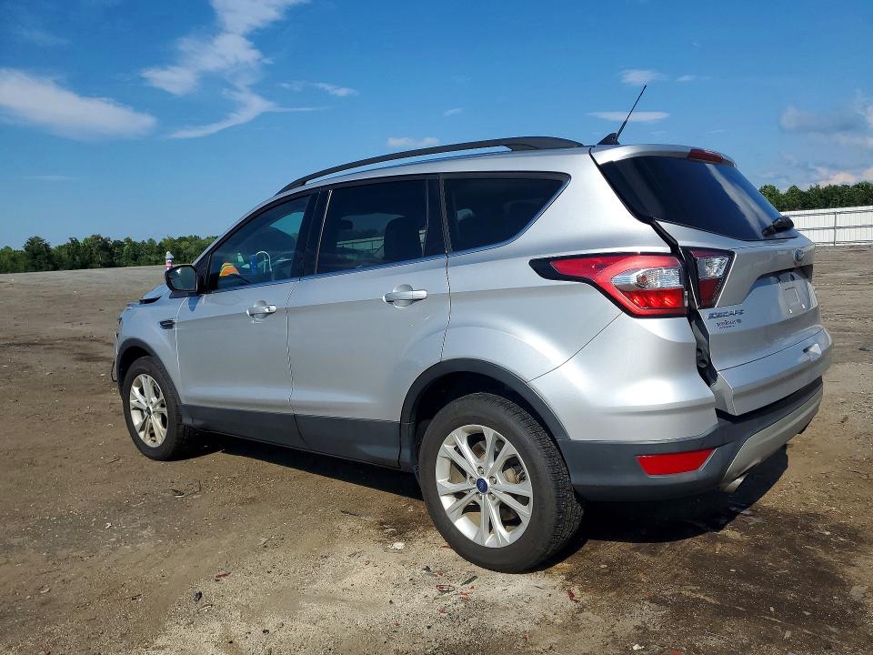 Photo 2 from auction – 2018 FORD ESCAPE with VIN 1FMCU9HD6JUC45288