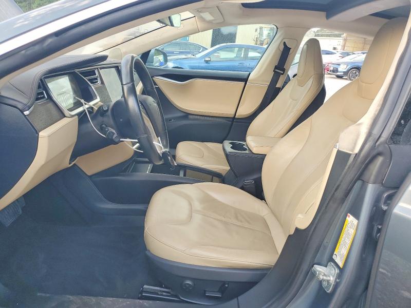 Foto 7 de la subasta – 2014 TESLA MODEL S con VIN 5YJSA1H1XEFP28426