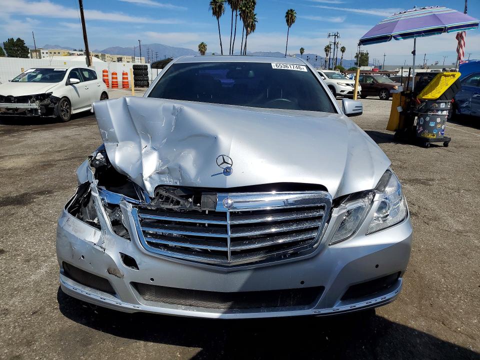 Photo 5 from auction – 2011 MERCEDES-BENZ E with VIN WDDHF5GB2BA370956