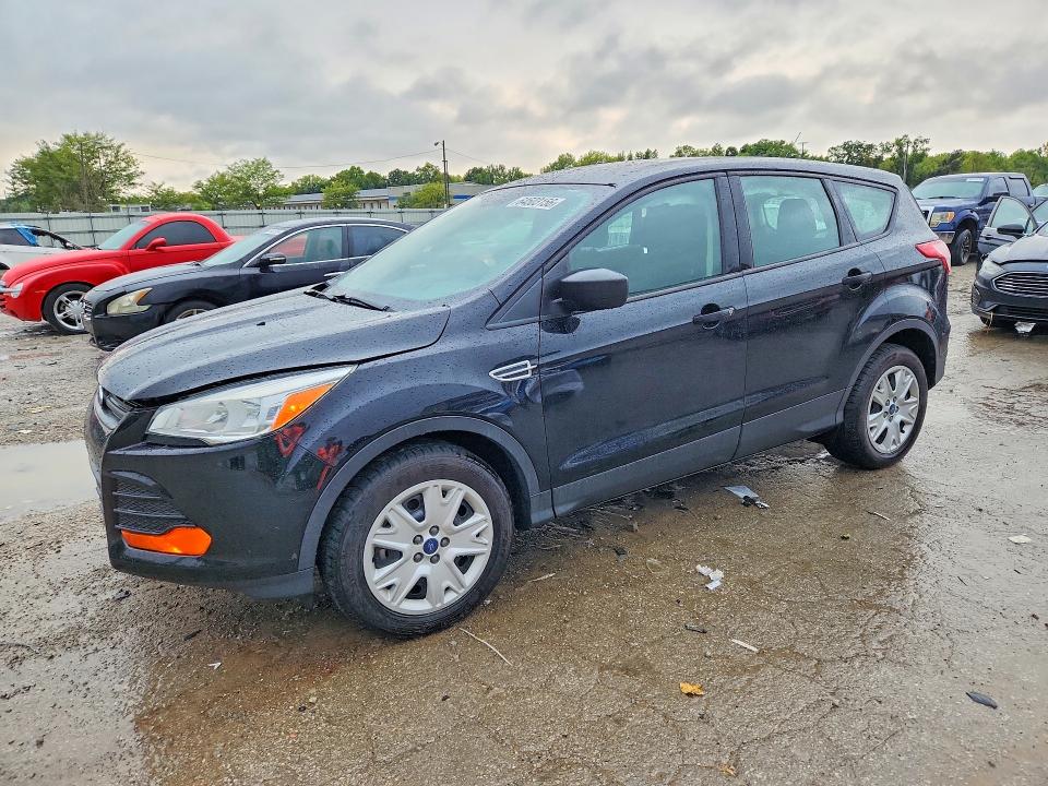 FORD ESCAPE 2016 with VIN 1FMCU0F78GUA43747 - Photo from auction