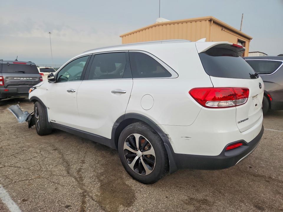 Photo 2 from auction – 2017 KIA SORENTO with VIN 5XYPHDA50HG337394