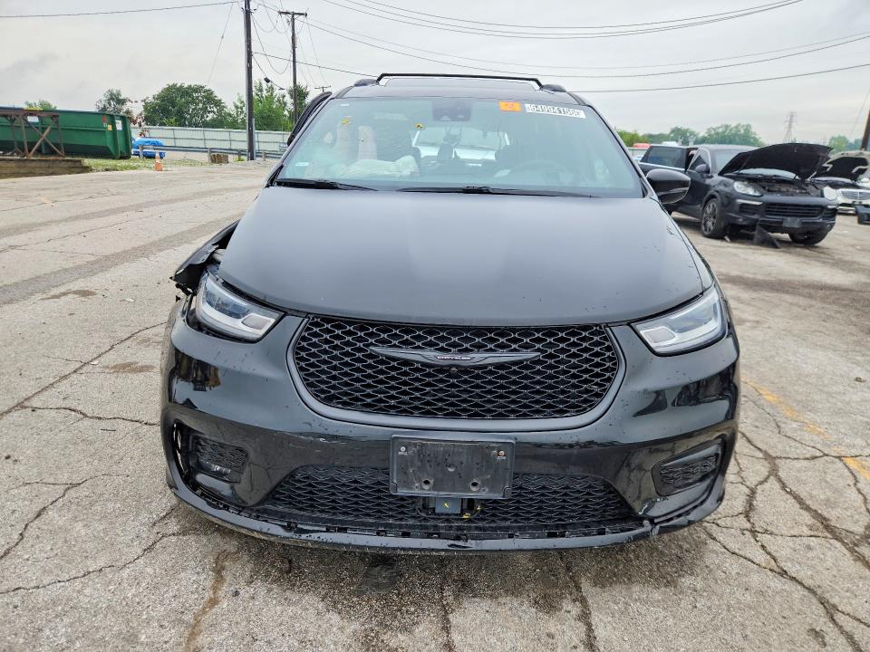 Photo 5 from auction – 2025 CHRYSLER PACIFICA with VIN 2C4RC1GG4SR523747