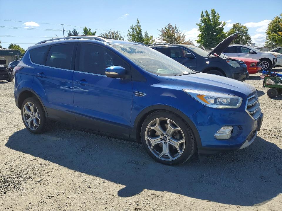 Photo 4 from auction – 2017 FORD ESCAPE with VIN 1FMCU9J9XHUC51899