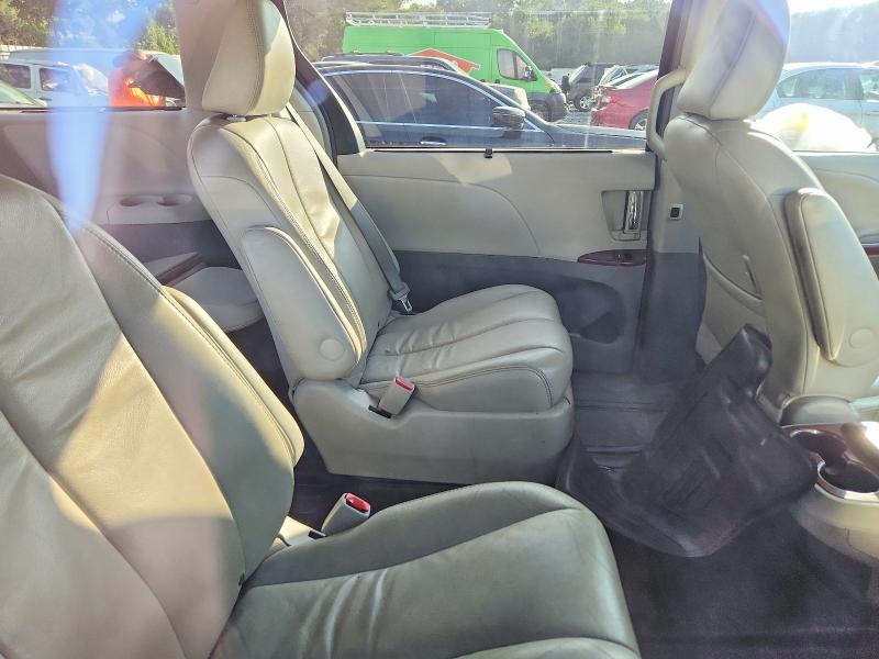 Photo 10 from auction – 2013 TOYOTA SIENNA with VIN 5TDDK3DC1DS053150