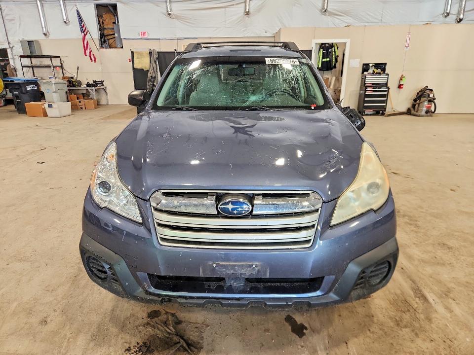 Photo 5 from auction – 2014 SUBARU OUTBACK with VIN 4S4BRCAC4E3203015