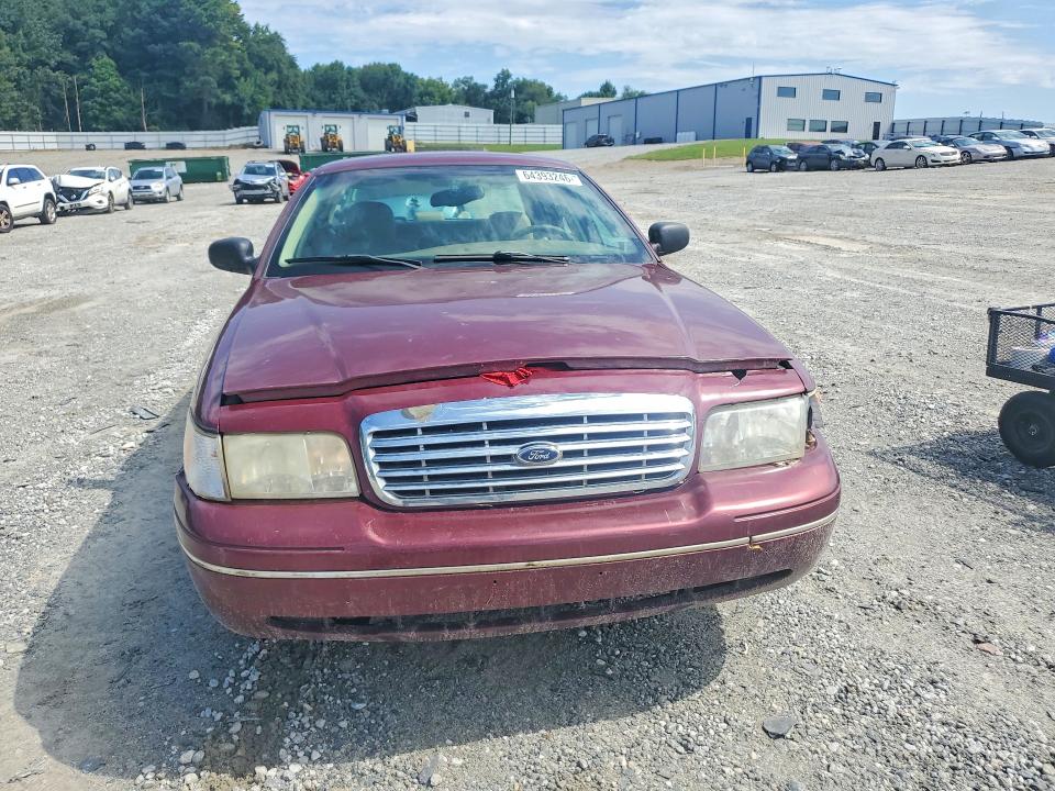 Photo 5 from auction – 2005 FORD CROWN VICTORIA with VIN 2FAFP74W95X135974