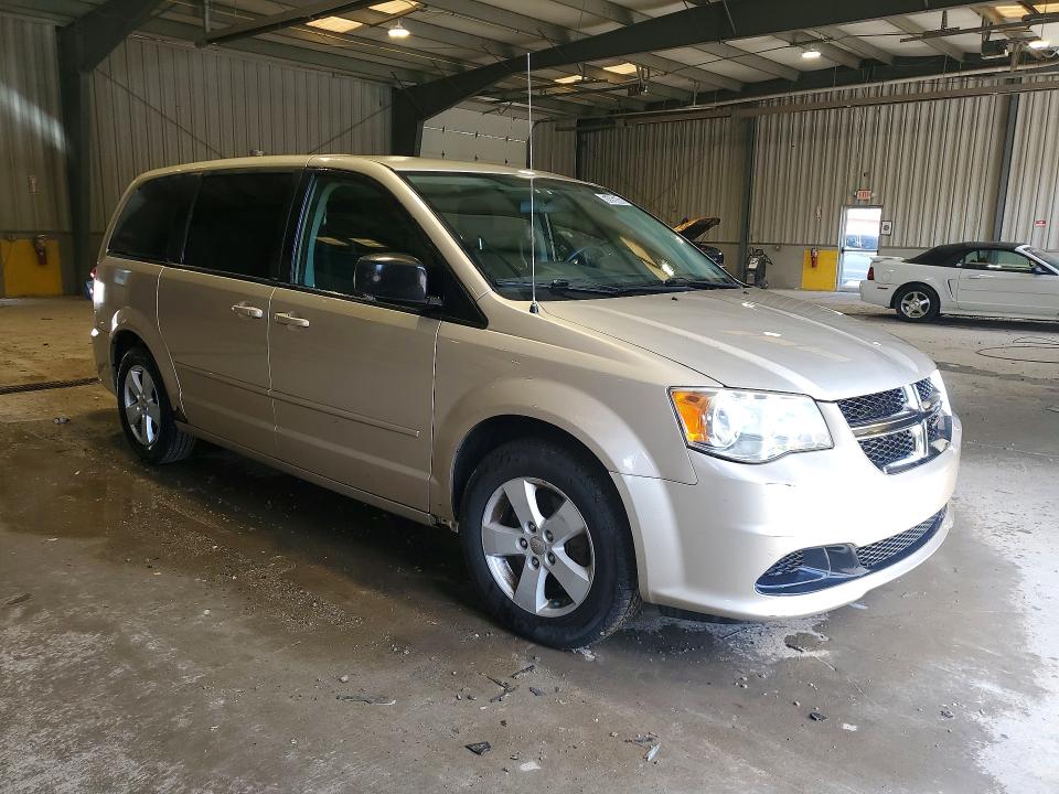 Photo 4 from auction – 2013 DODGE GRAND CARAVAN with VIN 2C4RDGBG0DR703544