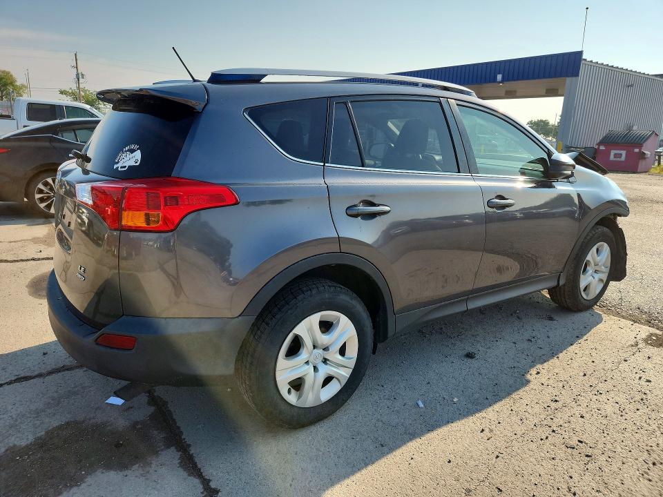 Photo 3 from auction – 2013 TOYOTA RAV4 with VIN JTMBFREV2D5028956