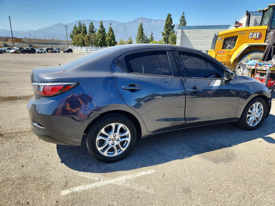 Photo 3 from auction – 2016 SCION IA with VIN 3MYDLBZV9GY122926