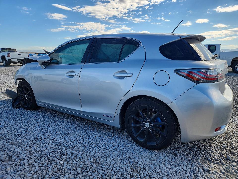 Photo 2 from auction – 2011 LEXUS CT with VIN JTHKD5BH2B2010869